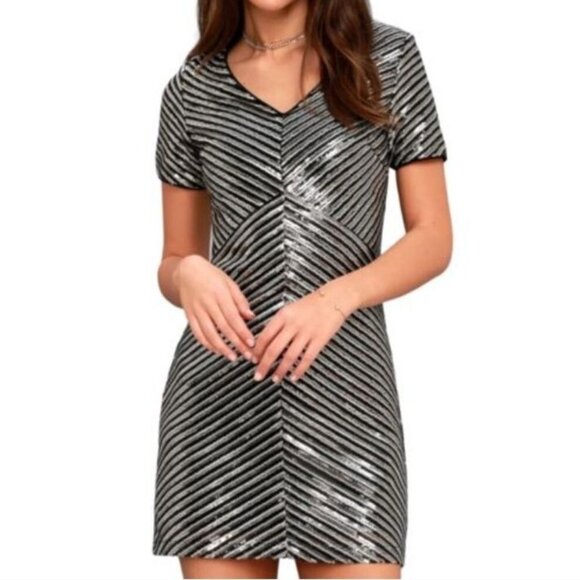 Lulus Broadway Star Gold Sequin Mini Dress Shortsleeve‎ Exposed Back Zipper XS - Picture 1 of 13